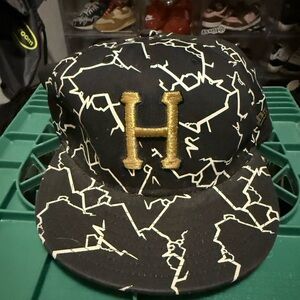 Vintage New Era Black 59FIFTY Cap Hufquake